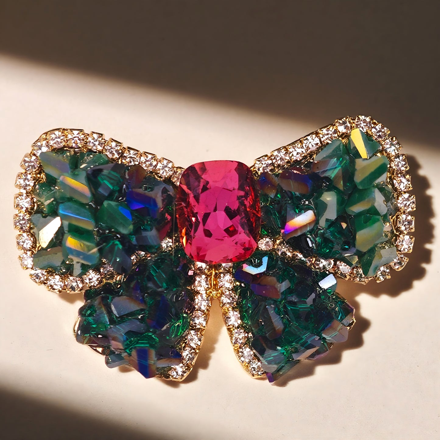 Emerald Noel – Green & Red Crystal Bow Brooch for Dogs | Festive Holiday Accent