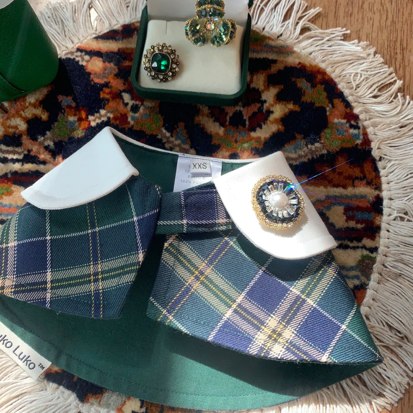 Nocturne Radiance – Pearl & Crystal Brooch for Dogs | Elegant Vintage Accent