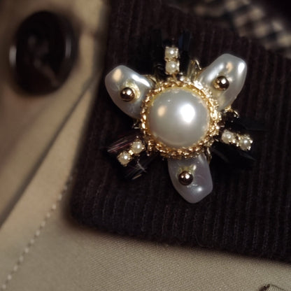 Harrington Pearl Brooch – Handmade Classic Brooch for Dogs