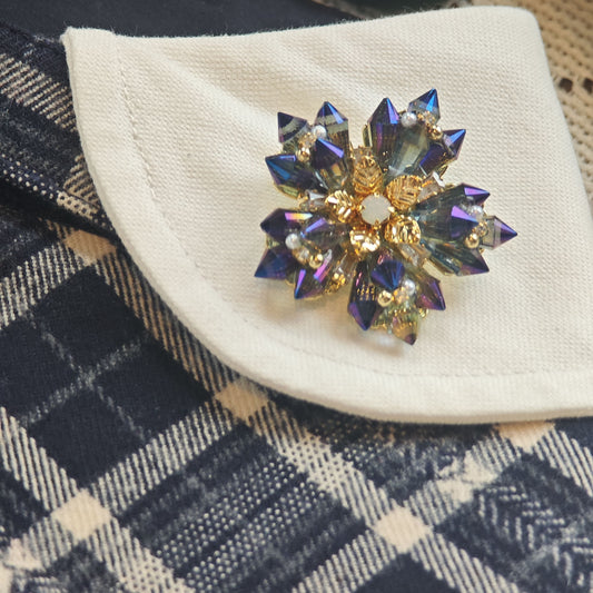 Midnight Frost – Blue Crystal Snowflake Brooch for Dogs | Winter Elegance Accent